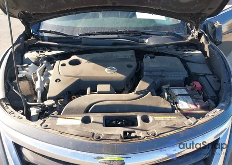 2013 Nissan Altima 2.5 S z USA, uszkodzony, nr VIN 1N4AL3AP6DC193323